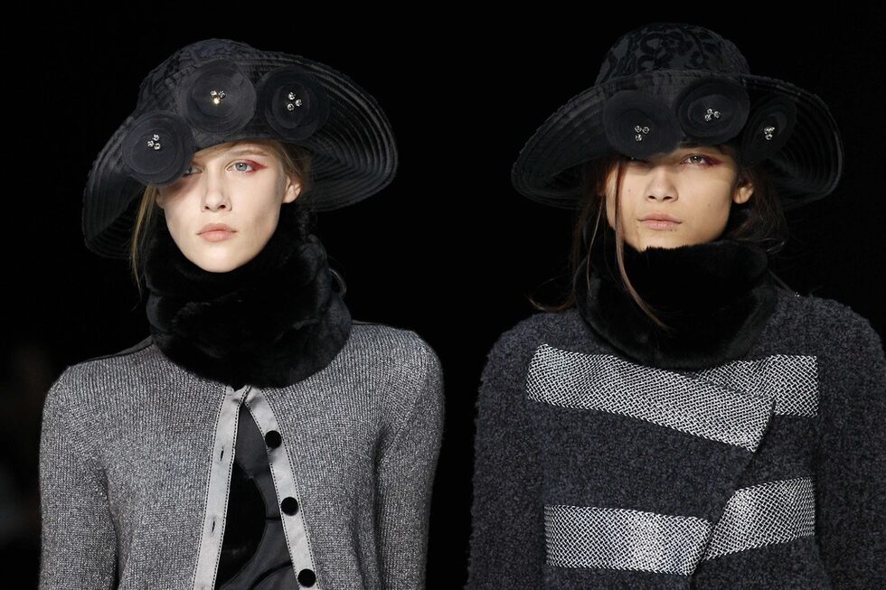 Модели на Emporio Armani.