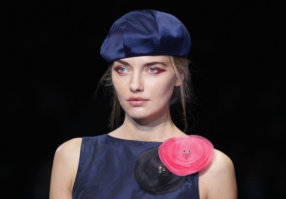 Модел на Emporio Armani.