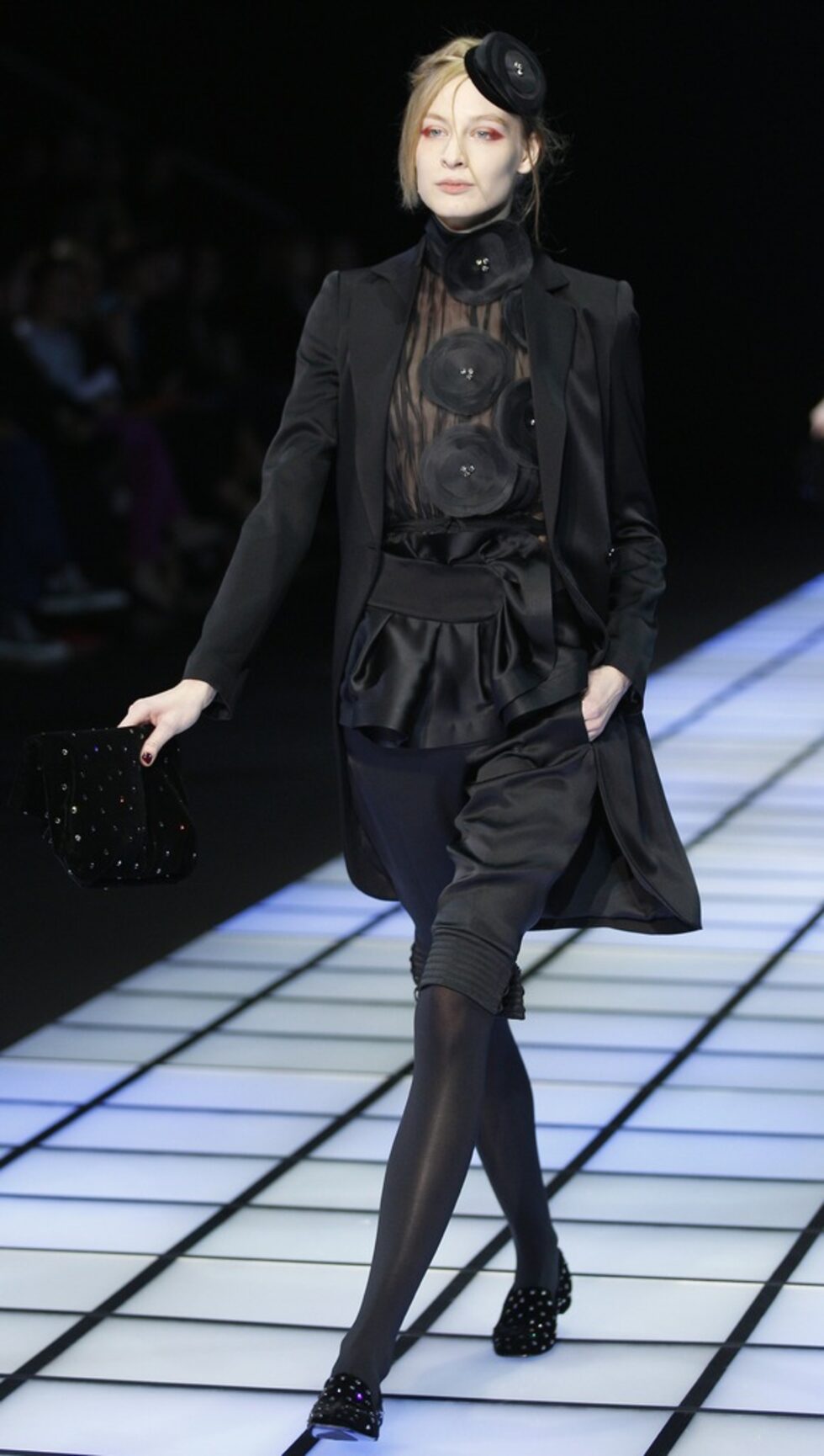 Модели на Emporio Armani.