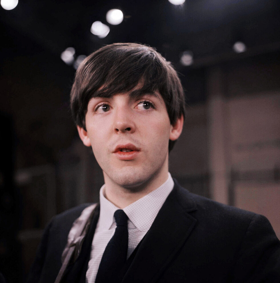 През 60-те и още преди The Beatles да бъдат световноизвестни Пол Маккартни показва любопитство към наркотиците, което ескалира до едногодишна зависимост от хероина, която успява да превъзмогне. Той е многократно глобяван за притежание на марихуана, като и до днес е сред личностите, които агитират за по-голяма толерантност към нея. "Марихуаната е много по-малко вредна от уискито и никотина, които пък са напълно легални."