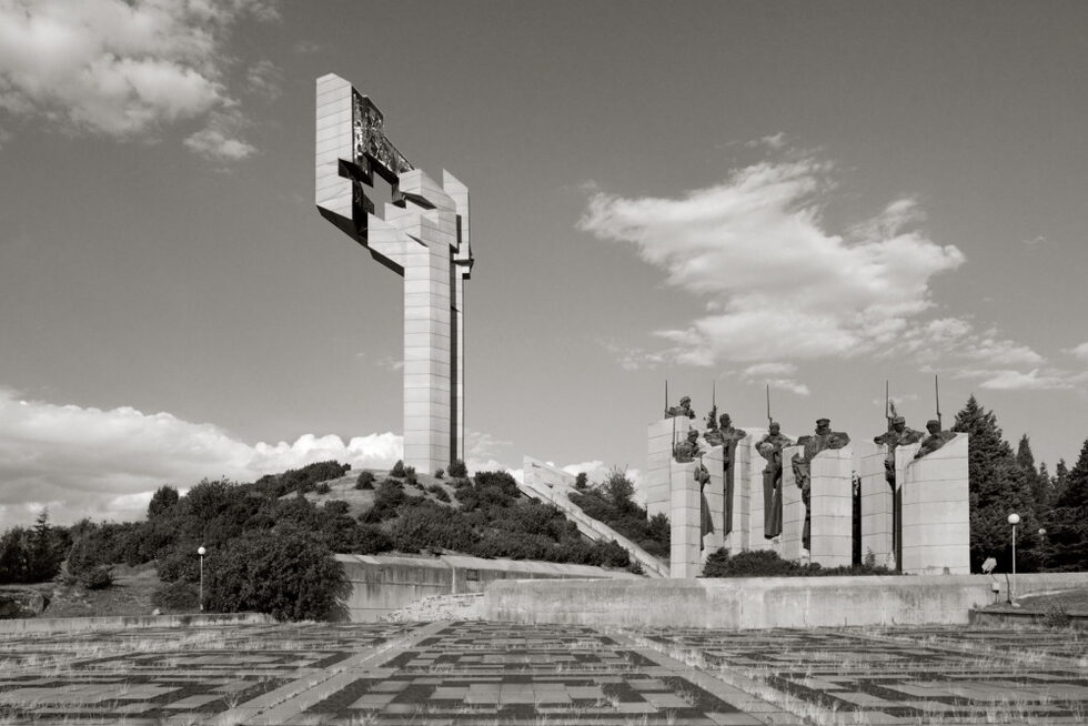 Изграденият през 1977 г. "Бранителите на Стара Загора"