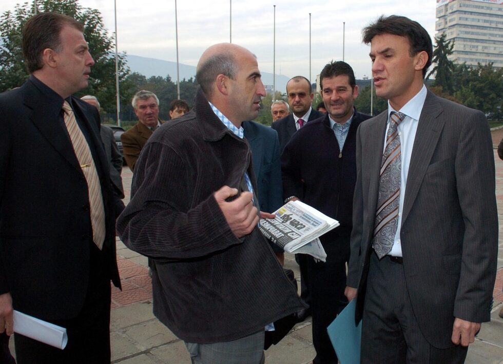 През есента на 2004 г. някои бивши съотборници от САЩ '94 се обединиха, за да се борят за свалянето на Иван Славков като президент на БФС. Йордан Лечков и Емил Костадинов все още са членове на изпълкома.