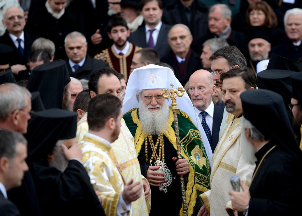След края на церемонията патриархът и официалните гости излизат пред храма за обща снимка за спомен от събитието.