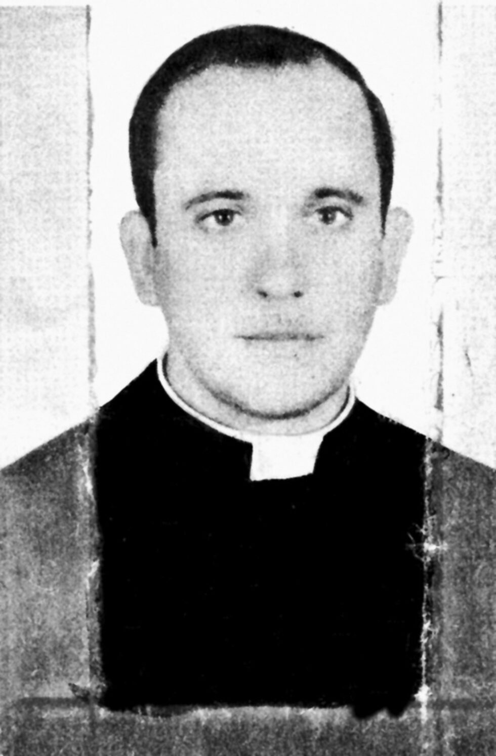 Отец Хорхе Марио Берголио, сниман през 1973 г.
