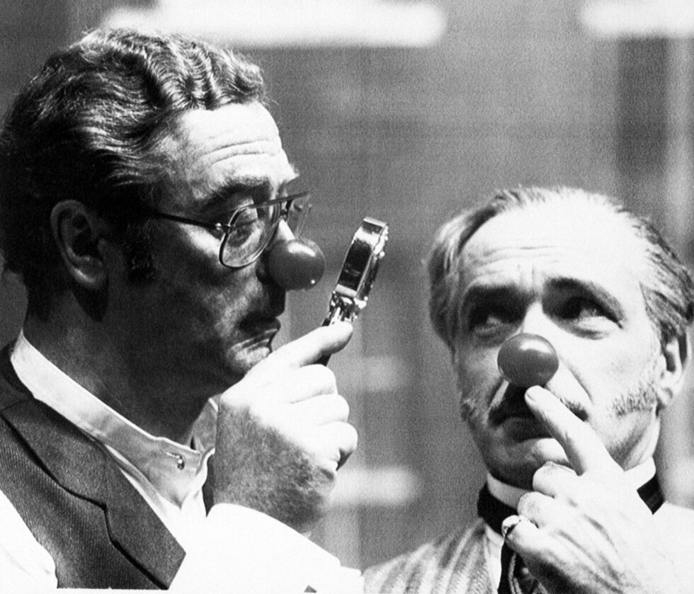Заедно с Лорънс Оливие в "Копой" (1972). В крими филма Кейн играе младия любовник, който трябва да разчисти сметките си със съпруга на любимата си.