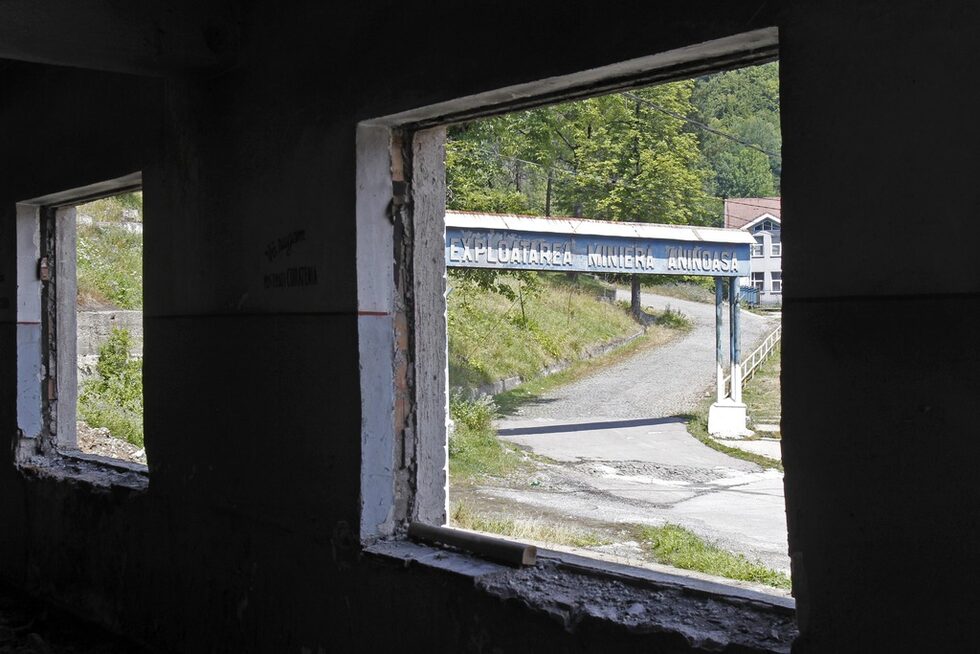 В Румъния в крайна сметка става ясно, че натискът от Брюксел в комбинация с парите за развитие са помогнали на страната да навакса - производителността на румънската икономика почти се е удвоила от 2006 г.