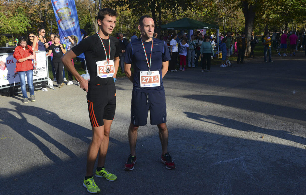 Фотогалерия: Второто благотворително бягане Sofia Evening Run