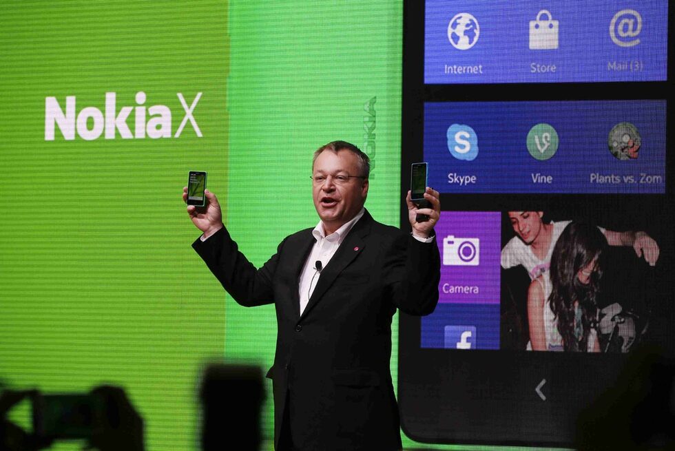 Изпълнителният директор на Nokia Стивън Елоп представи новата серия на компанията Nokia X, в която тя ще предлага мобилни телефони с модифицирана версия на Android.