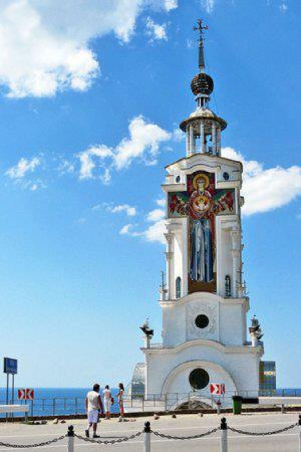 Фарът - храм в село Малореченское.