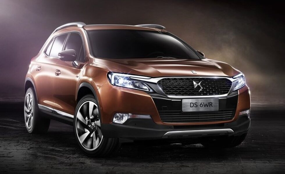 Citroen DS 6WR е сериен модел, първият кросоувър в DS линията. Колата се лансира, като разработена в Париж - столицата на модата и лукса, по която китайците са луди. Моделът е с дължина 4.55 м, широчина 1.86 м, височина 1.61 м и дълго междуосие (2.73 м). 19-цоловите гуми са обещание за забележително пътното поведение, но и тук надеждите за задвижване 4Х4 не се оправдават, като то е заменено от системата Grip Control.  Двигателите са бензинови със 160 и 200 конски сили. Скоростната кутия и при двата двигателя е автоматична с 6 предавки. 
DS 6WR е следващ етап от развитието на марката DS в Китай. След DS5 през 2013 и DS 5LS, в продажба от края на месец март тази година, DS 6WR ще бъде третия модел DS, който ще се произвежда в Китай. Развитието на DS ще бъде подкрепено от създаването на мрежа от  56 магазина DS STORE в най-ключовите градове на страната.