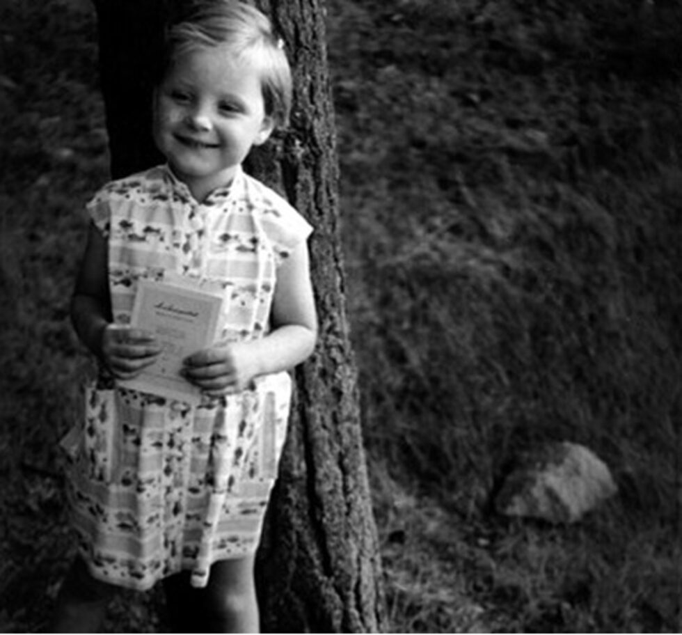 Ангела Доротея Каснер е родена на 17 юли 1954 г. в Хамбург. Само няколко седмици по-късно семейството й се мести в градчето Квитцов в провинция Бранденбург, а три години по-късно – в Темплин.