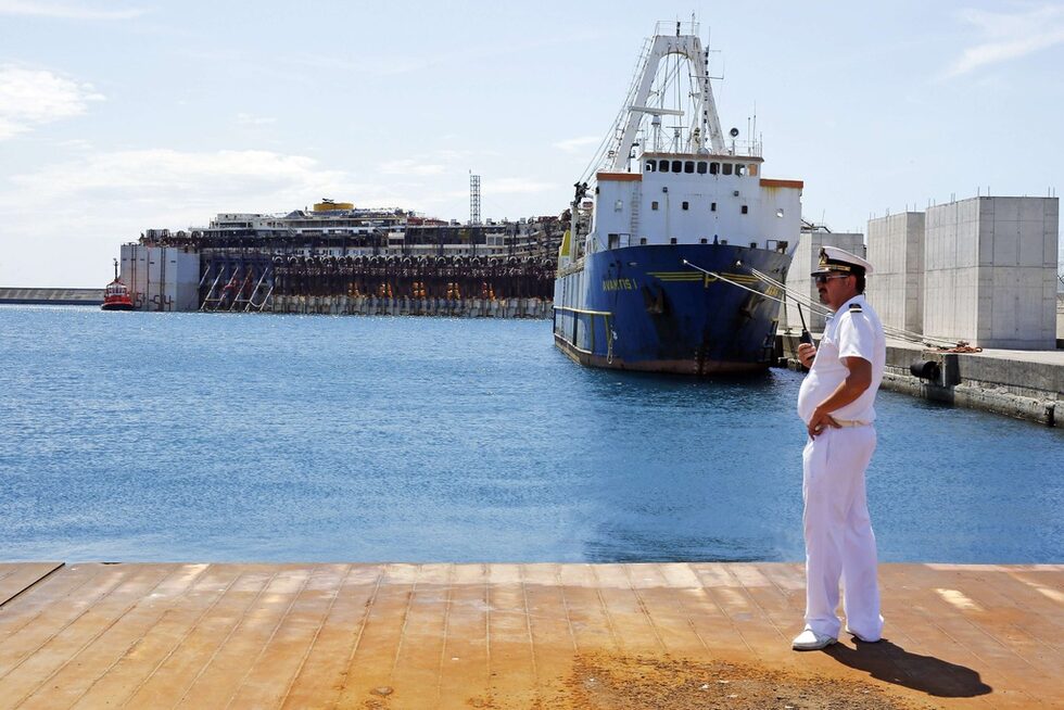Скоростта на кораба беше около 2.5 морски възела в час.