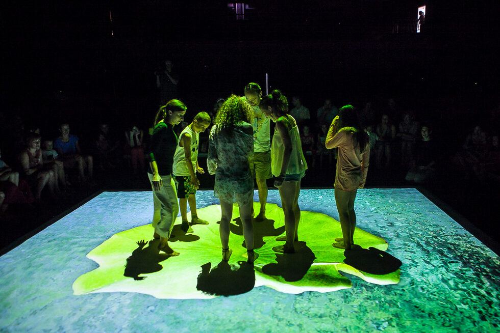 <a href="http://edno.bg/one-dance-week-2014/za-festivala" target="_blank">Пълната програма на фестиала One Dance Week</a>, който продължава до 6 септември, може да бъде разгледана в официалния сайт на събитието.