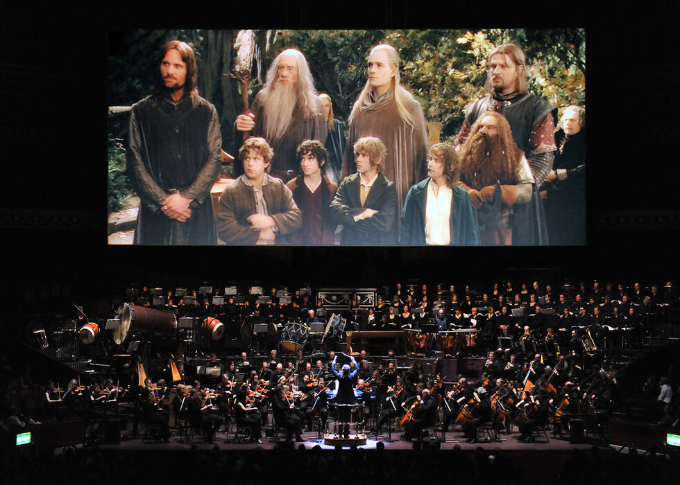 Това най-успешния спектакъл от формата Movie in Concert (Филм-концерт) .