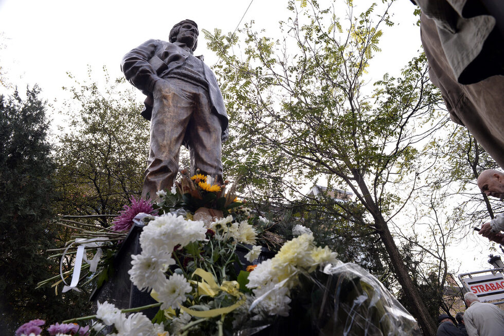 Той казвал, че никога не съжалява за това, че отишъл на Запад, но е ясно от всичко, което написал, че той чувствал много дълбока връзка с България.
