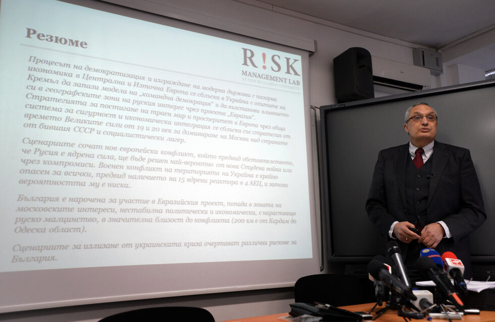Понастоящем Костов ръководи  изследователското звено "Лаборатория Управление на рискове" на Нов български университет в София, която се занимава с политически анализи и прогнози.<br /><br />В медийните си изяви той повтаря, че не се бърка в решенията на ДСБ и е останал редови член на формацията. Той обаче беше първият, който лансира идеята за Реформаторски блок, обединяващ партии от десния спектър. Коалицията беше създадена и спечели 23 места в настоящия парламент. Тя участва и във властта, след като подписа коалиционно споразумение с ГЕРБ и излъчи министри във втория кабинет "Борисов". <br /><br />В последните години Костов е пестелив в медийните си изяви. През лятото на тази година той наруши сдържаността си и даде поредица от интервюта, в които <a href="http://www.dnevnik.bg/bulgaria/2014/08/28/2369974_kostov_bolshevishki_e_vuprosut_koi_ima_pari_v_ktb/" target="_blank">настояваше държавата да спаси КТБ, чийто лиценз беше отнет от БНБ. </a><br />