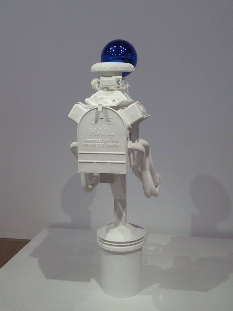 "Пощенска кутия" от серията Gazing Ball, 2013 г.