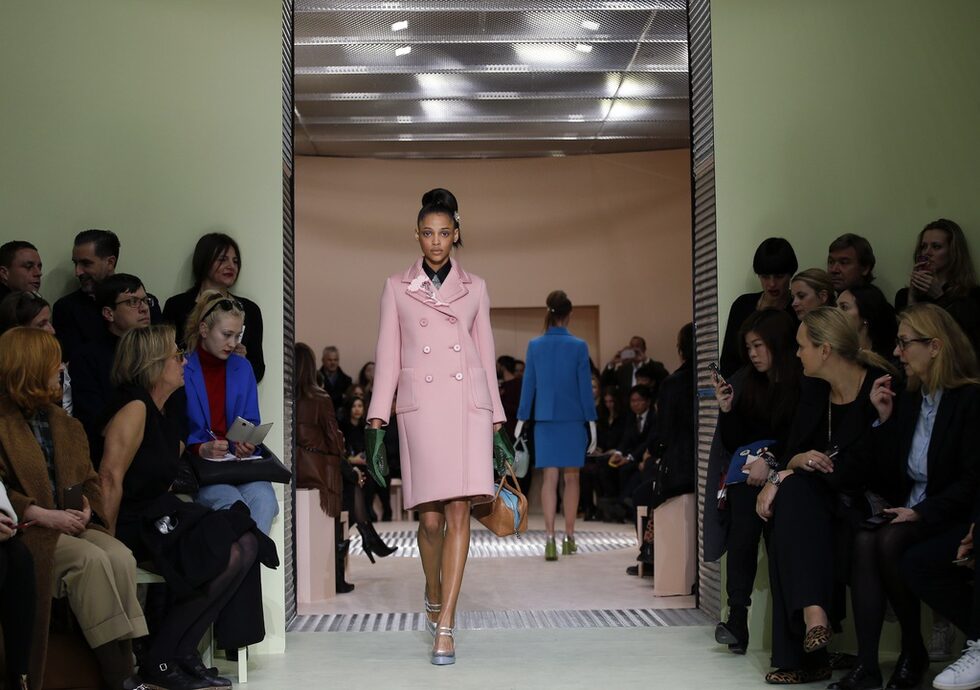 Фотогалерия: Предложенията на Prada за модата на сезон есен/зима