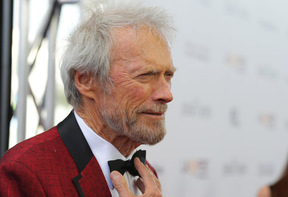 През 1973 г. Истууд режисира High Plains Drifter, а през 1976 г. The Outlaw Josey Wales. Josey Wales е първият от шестте филма, в които играе с тогавашната си приятелка Сондра Лок. През 1975 г. Истууд снима филм за скално катерене: The Eiger Sanction, в който сам изпълнява катераческите каскади. Филмът се превръща в класика сред катерачите.
През 1979 г. Истууд играе ролята на затворника беглец Франк Морис във филма, направен по истински случай, в "Бягство от Алкатраз". На снимката: актьорът отива на прожекция на филма "Момчетата от Джърси" през 2014 г.