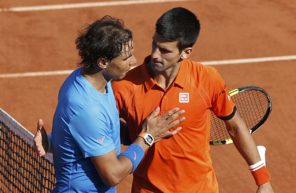 <a href="http://www.dnevnik.bg/sport/2015/06/03/2546672_djokovich_svali_kralia_nadal_ot_trona_i_si_otkri_putia/" target="_blank">Новак Джокович е големият победител в дългоочакваната си среща с Рафаел Надал в "Ролан Гарос". Сърбинът спечели убедително със 7:5, 6:3, 6:1 срещу празнуващия 29-ия си рожден ден испанец и се класира за полуфиналите.</a>