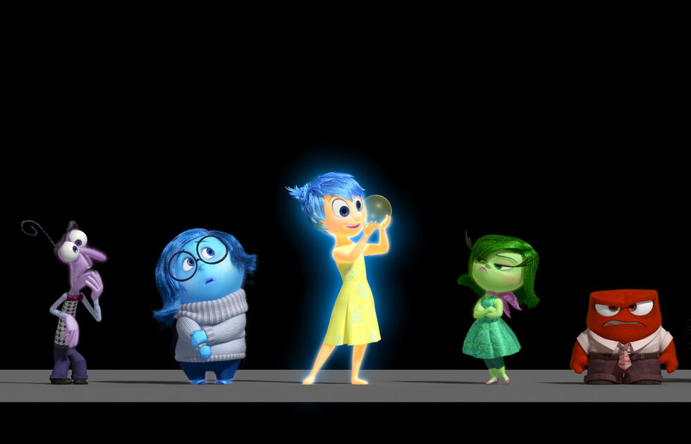 Новата анимация на Pixar "Отвътре навън" поглежда по необичаен начин към човешкия мозък и темите в детското кино, разказвайки за приключенията на петте Емоции в главата на 11-годишната Райли. <br /><br /> 