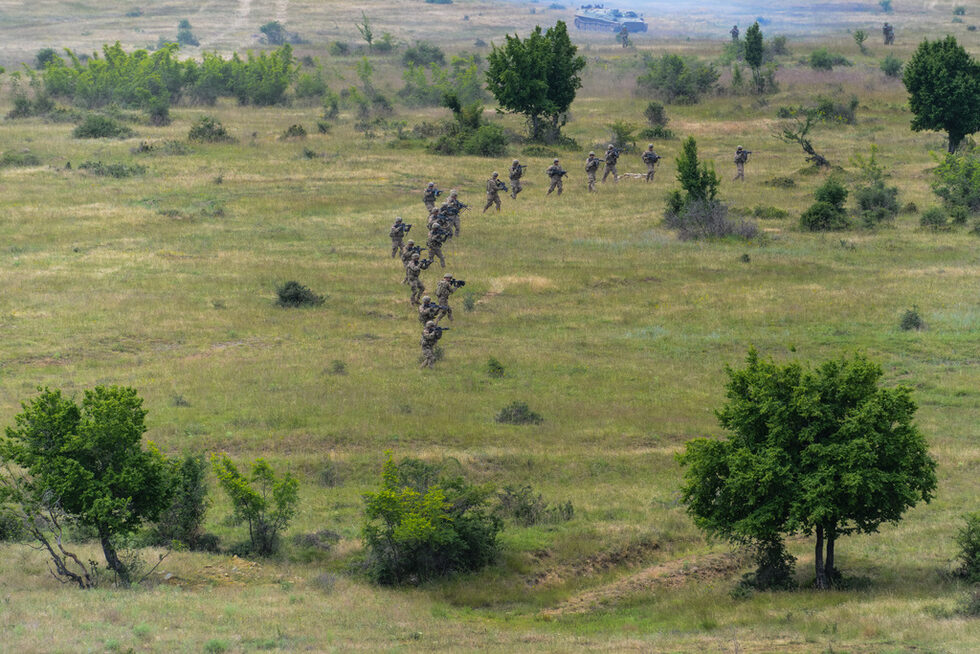Фотогалерия: Учение на НАТО в Ново село