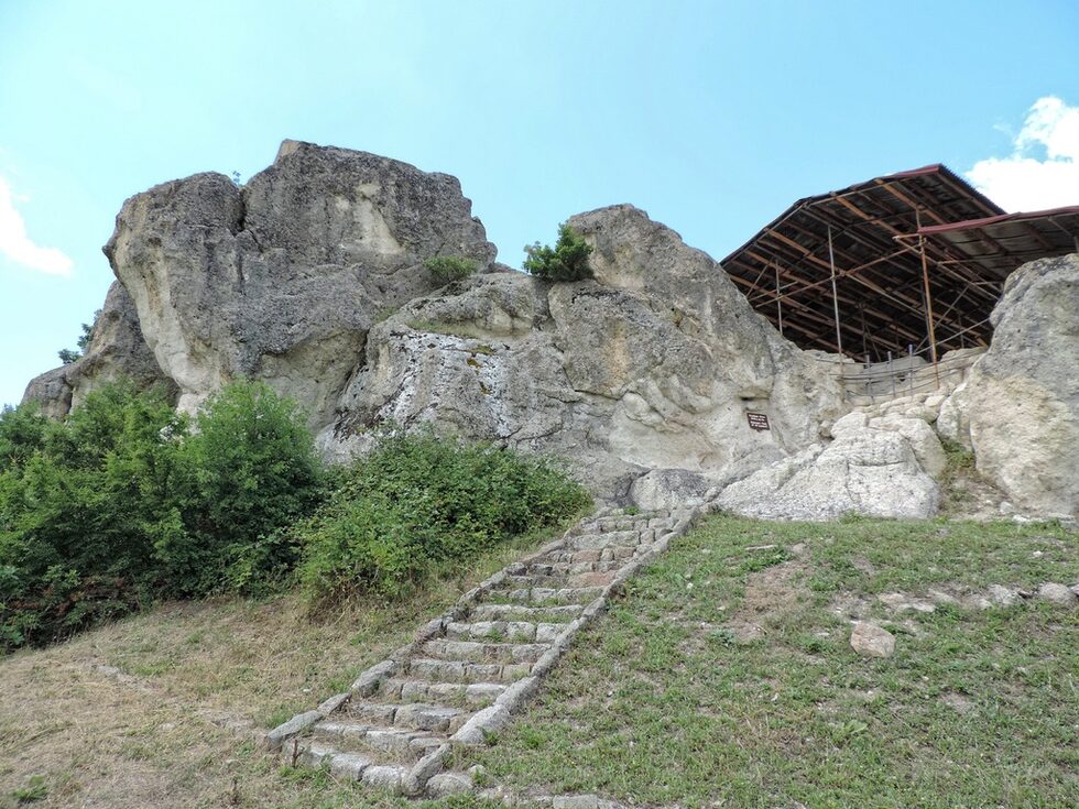 Тракийската обредност е свързана най-вече с култа към Слънцето.