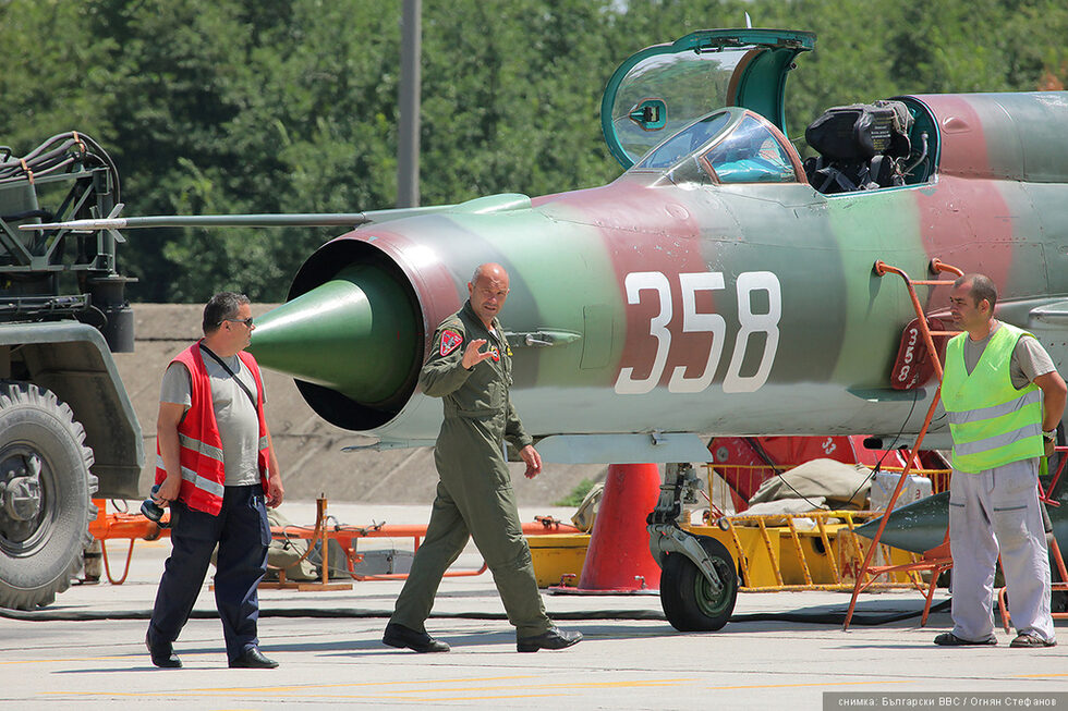 Румънските ВВС летяха със самолети МиГ-21 Lancer (на снимката е български МиГ-21).