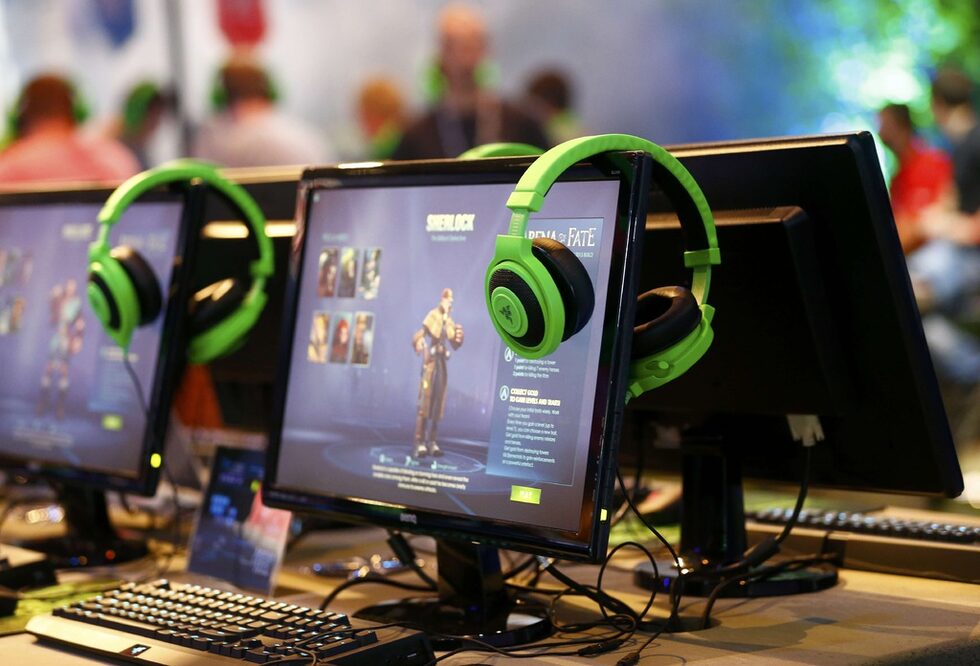 На Gamescom 2015 има и българско участие. Българската компания за разработка на игри Crytek Black Sea представи своята мултиплейър игра Arena of Fate.