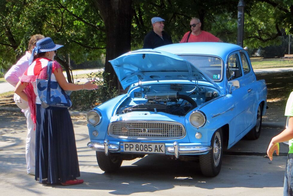 ... големи.