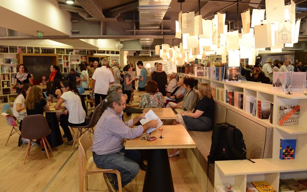 Още едно ново място за книги - "Перото" отвори врати в НДК като книжарница, кафене и сцена 24 часа в денонощието. Още два театъра и сцена за пърформънс и танц отвориха врати в НДК под амбициозното ръководство на Мирослав Боршош.<br /> 