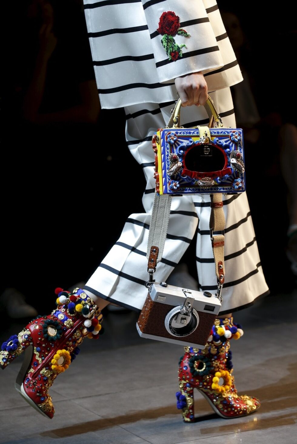 Фотогалерия: Пътешествие из Италия с новата колекция на Dolce & Gabbana