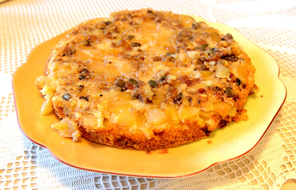Вкусът на Стара немска есенна торта е един от кратките пътища към <em>онази София</em> от 30-те и 40-те години, към която Кристин обича "да пътува".<br /><br />Този път тя ни показа стъпка по стъпка как става това.
