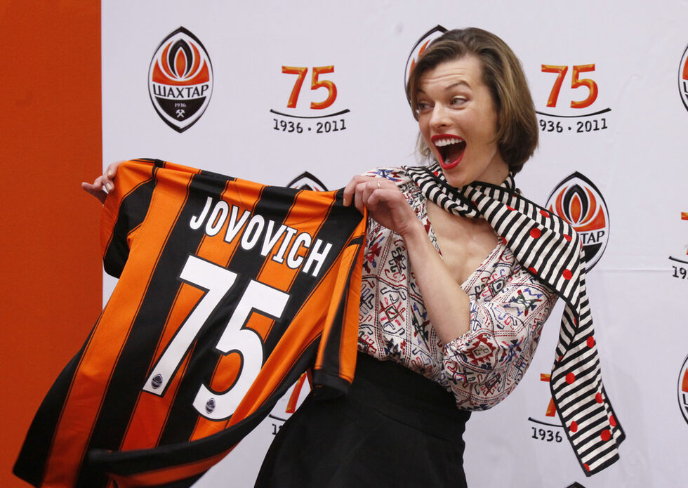 Фотогалерия: Мила Йовович на 40 г.