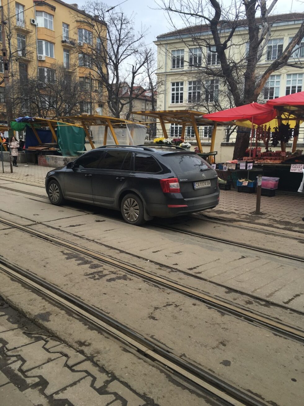 На пазар на Графа за по-лесно с колата