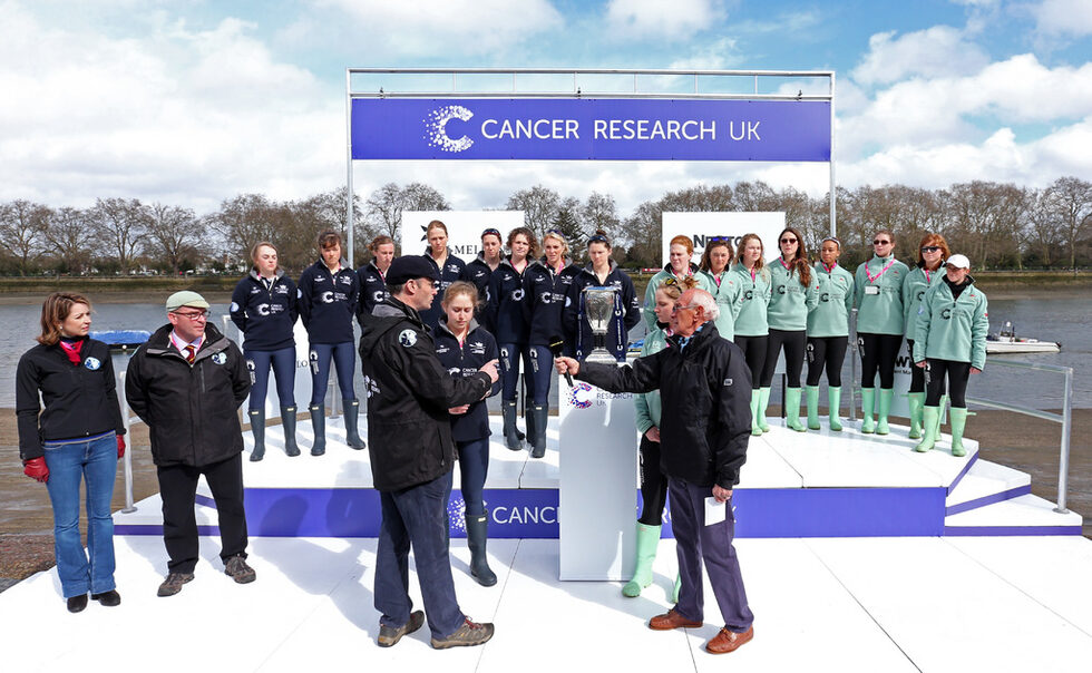ROW/Rowing - BNY Mellon 2016 Oxford v Cambridge University Boat Race - River Thames, London - 27/3/16General view during the coin toss for the Women's Boat Race as the Oxford team (L) and the Cambridge team (R) look onAction Images via Reuters / Matthew ChildsLivepicEDITORIAL USE ONLY.