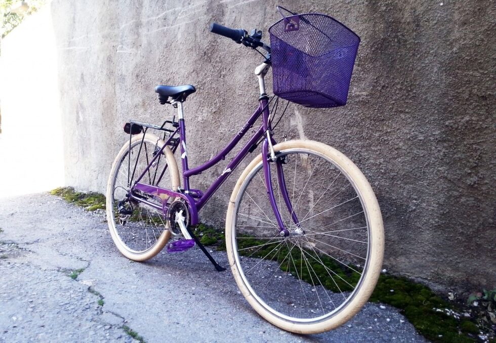 "Lilac" е истинско бижу.