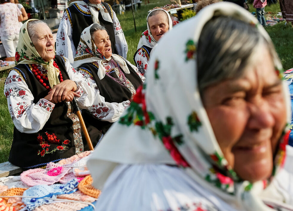 Фотогалерия: Слънчевите ритуали за Иван Купала в Украйна