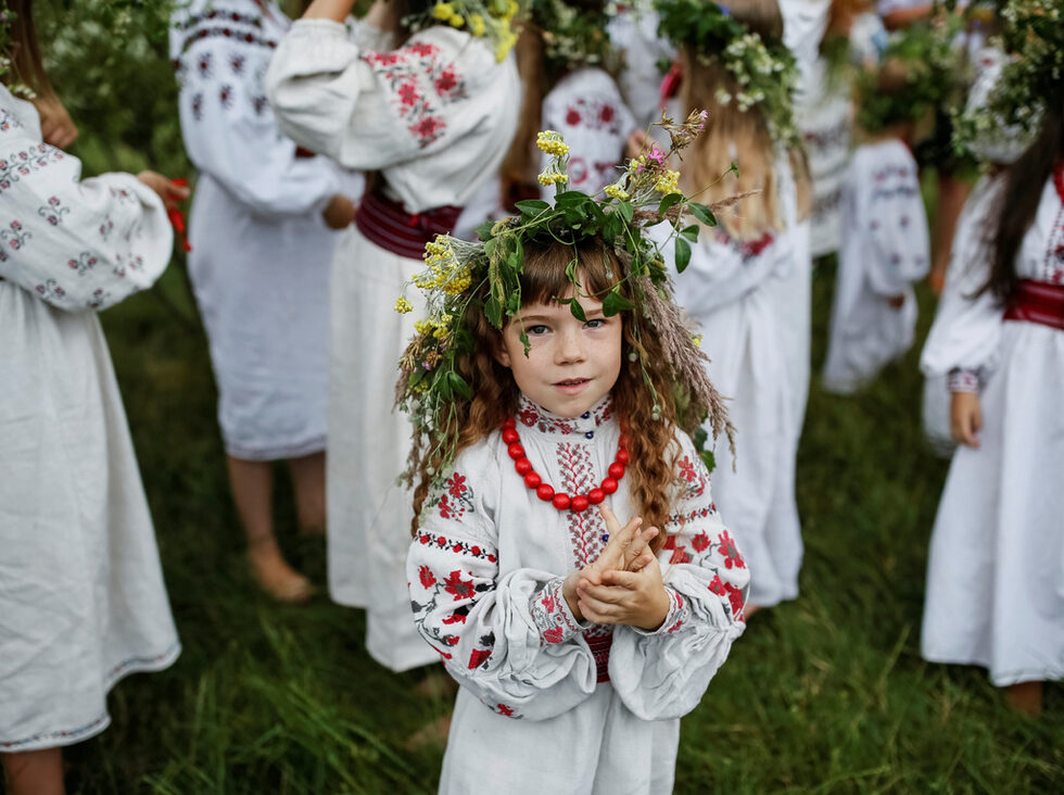 Фотогалерия: Слънчевите ритуали за Иван Купала в Украйна