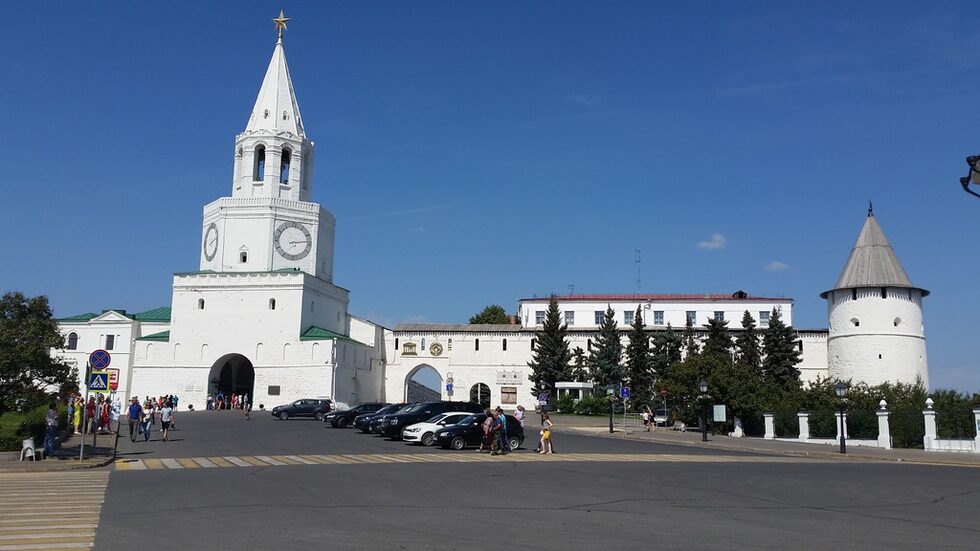 Спаската кула, свидетел на многобройни кървави битки.