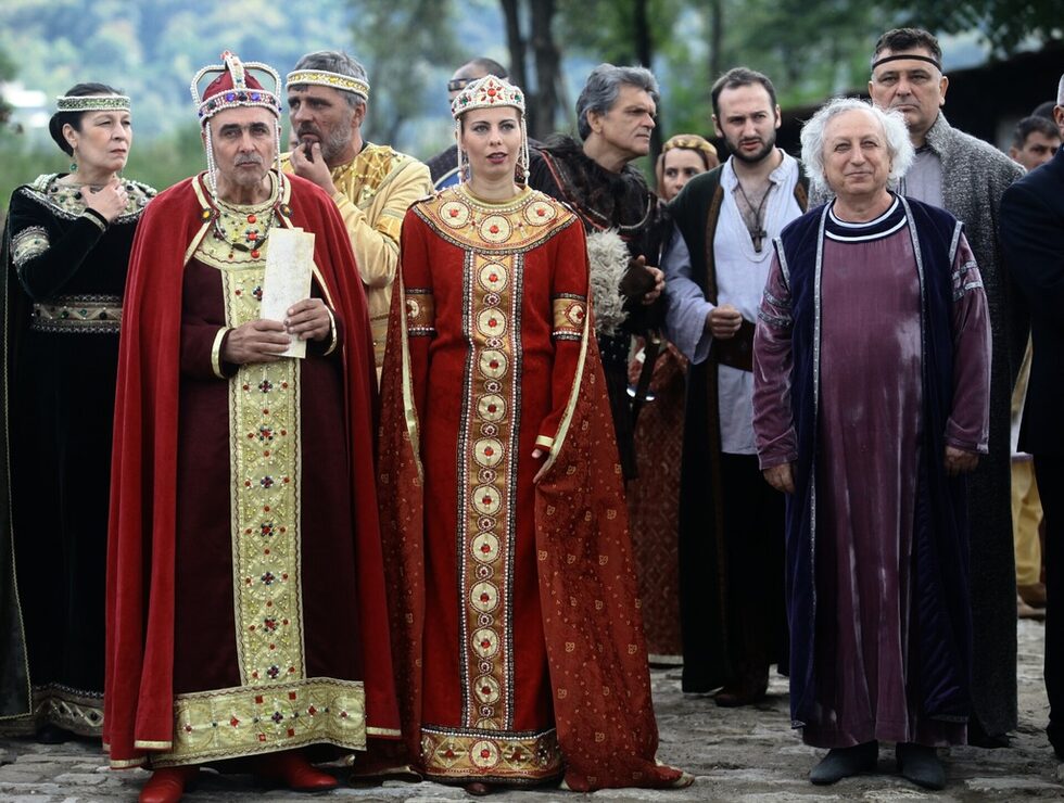 На церемонията по откриването имаше и боляри.