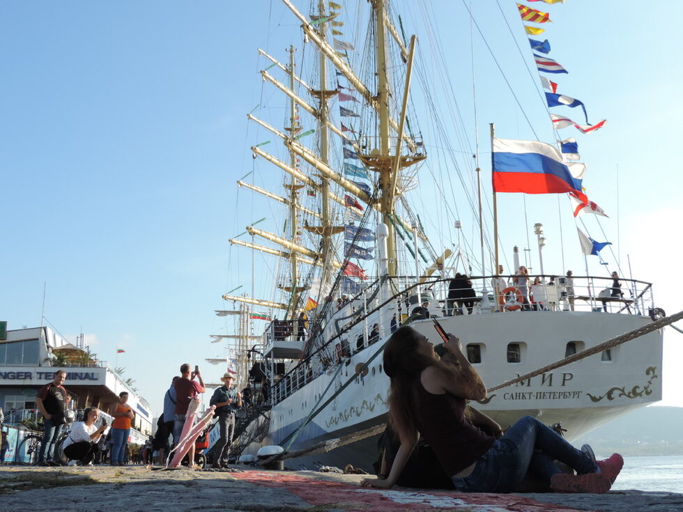 Руският кораб "Мир".