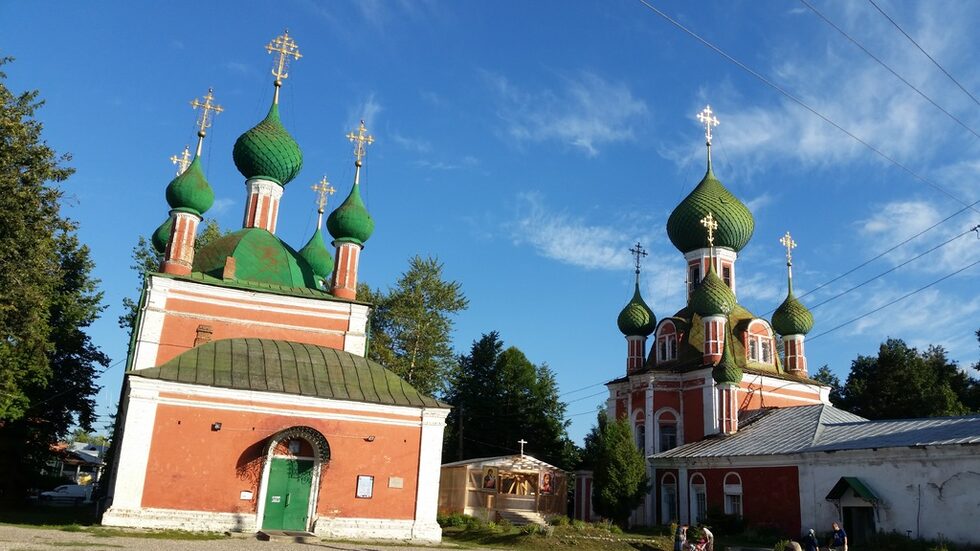 Някога тук е имало крепост (кремъл), но днес са останали само валовете и оцелелите Владимирски събор и черквата на Александър Невски, построени през 1740 г. в един стил, като само храмът на Невски е бил отопляван. В переславския район се ражда известния руски конструктор Михаил Кошкин, изобретател на легендарния танк Т-34, признат за най-добрия танк на Втората световна война.