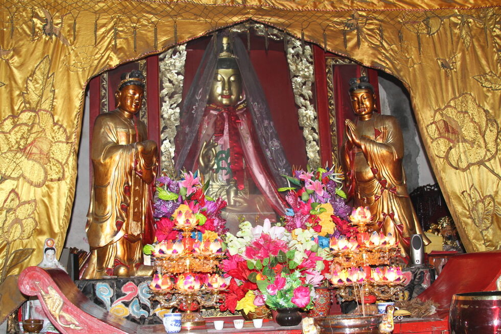 Статуя на Guan Yin.