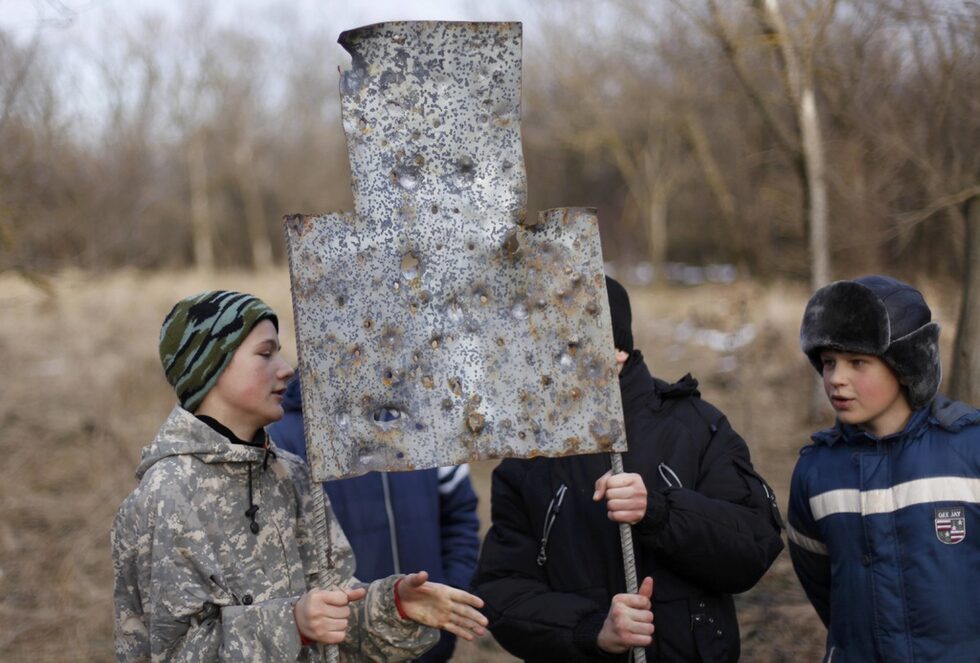 Фотогалерия: Обучение в 5 клас за бъдещите войници на Русия