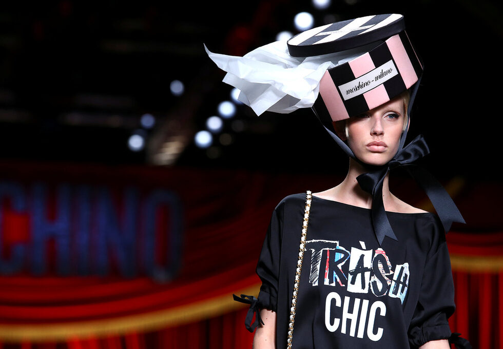 Фотогалерия: Всичко става за носене, когато си Moschino