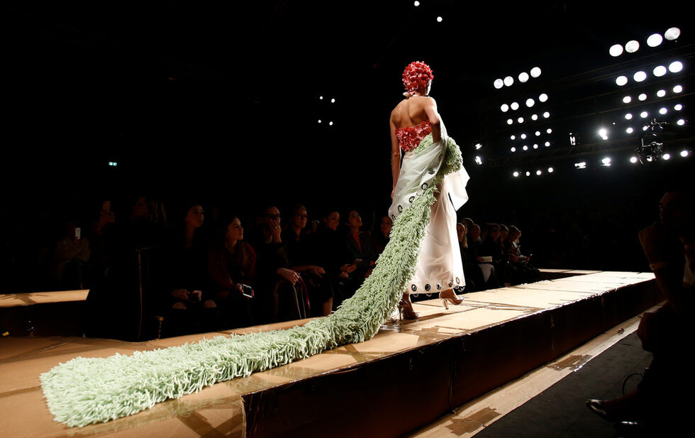 Фотогалерия: Всичко става за носене, когато си Moschino
