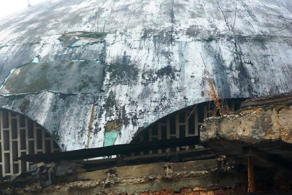 На инж. Христов е идеята екотермалните води на Варна да се използват за затопляне на пясъка на плажа и на водата край брега, като се използват тръби. Така би могло да се плажува и през ранната пролет и късната есен.