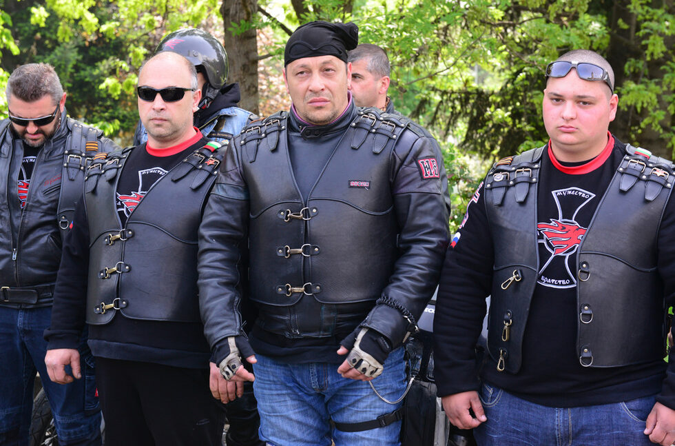 Фотогалерия: Митинг на БСП, мотопоход на "Нощните вълци" и протести на 1 май