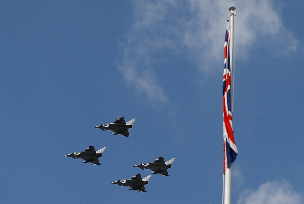 BRITAIN-ROYALS/Royal Air Force jets peform a fly past for Trooping the Colour in London, Britain, June 17, 2017. REUTERS/Peter Nicholls